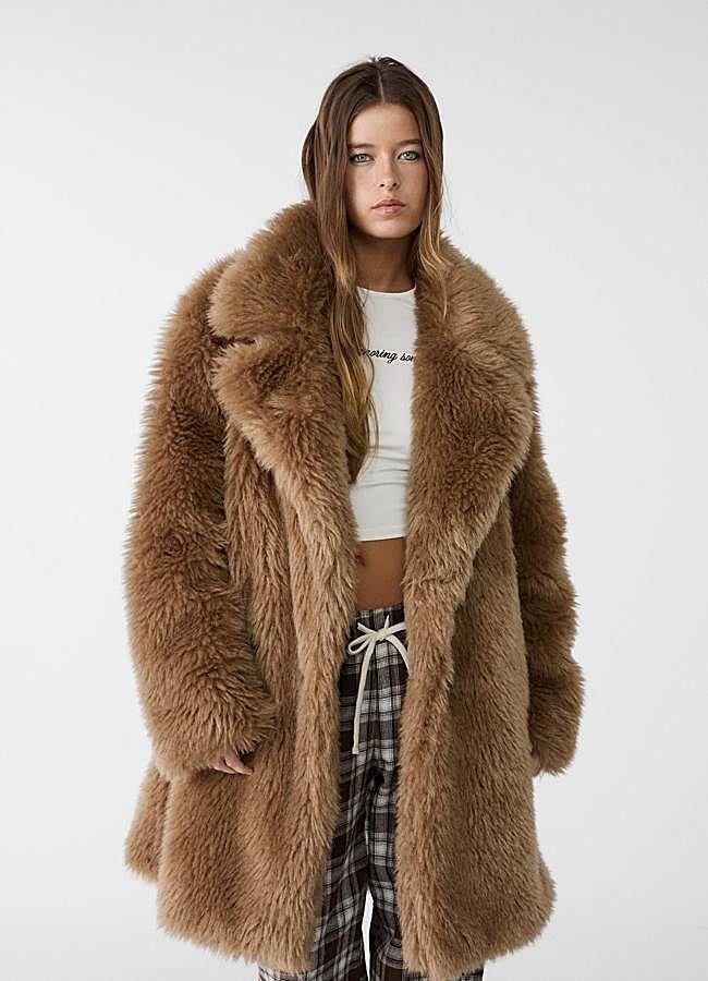 Imagen - Abrigo efecto pelo marrón