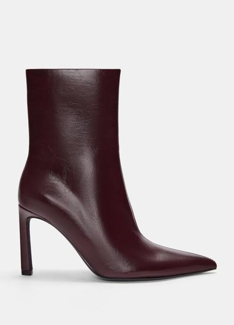 Imagen - Botines burdeos de Pull & Bear (35,99 euros)