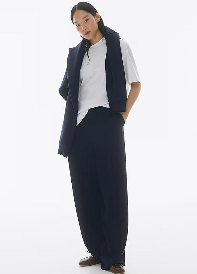 Imagen - Pantalones de vestir anchos color azul marino