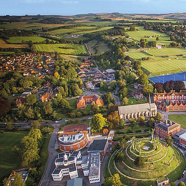 Una vista aérea del colegio donde estudió Kate Middleton. 