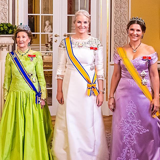 Quién es la futura reina que apoya a Mette-Marit de Noruega tras el escándalo de su hijo: consuelo, empatía y amistad