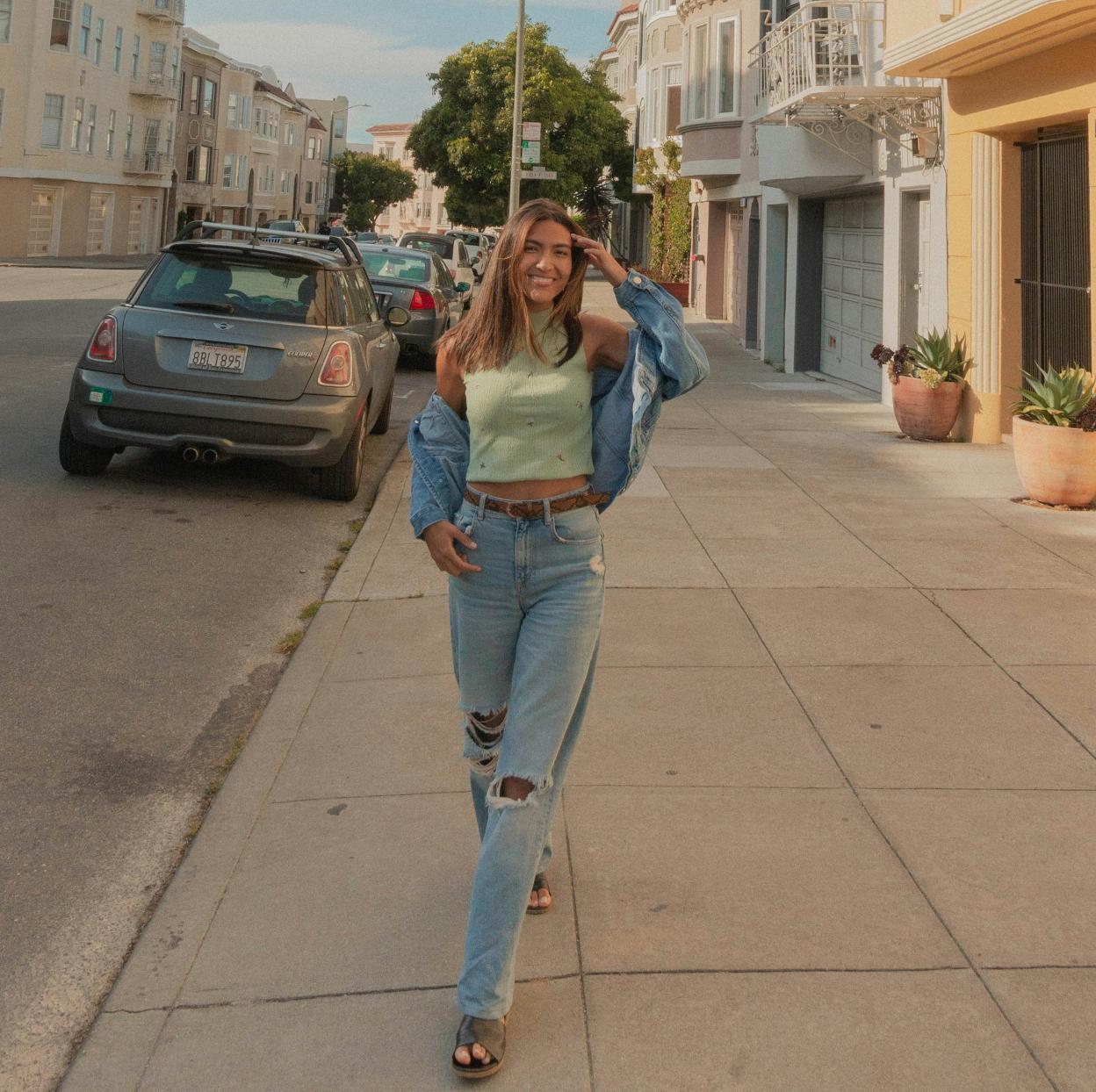 Lo mejor para reducir la mortalidad sería andar entre 7.000 y 99.999 pasos al día. 