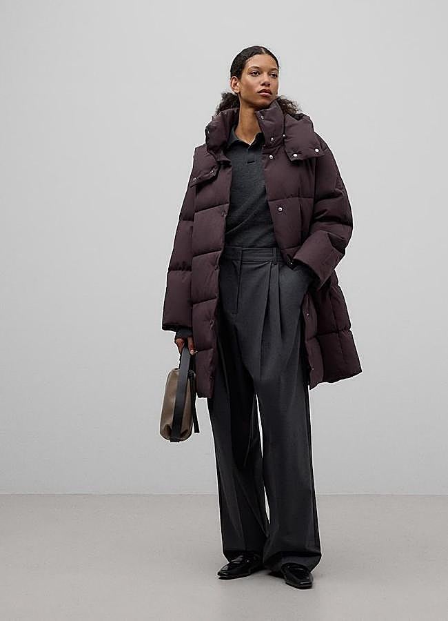 Imagen - Abrigo acolchado oversize marrón chocolate