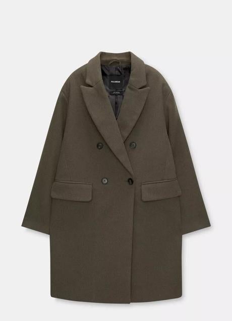 Imagen - Abrigo de doble botonadura de Pull & Bear (39,99 euros)
