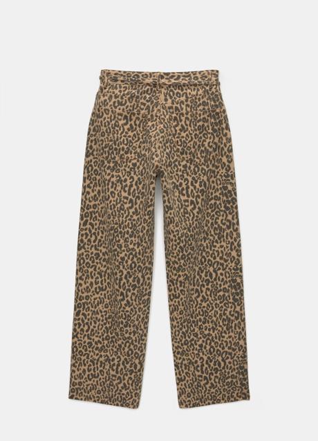 Imagen - Vaqueros con estampado de leopardo de Pull & Bear (19,99 euros)