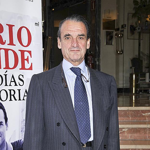 Mario Conde, en la presentacion de uno de sus libros. 