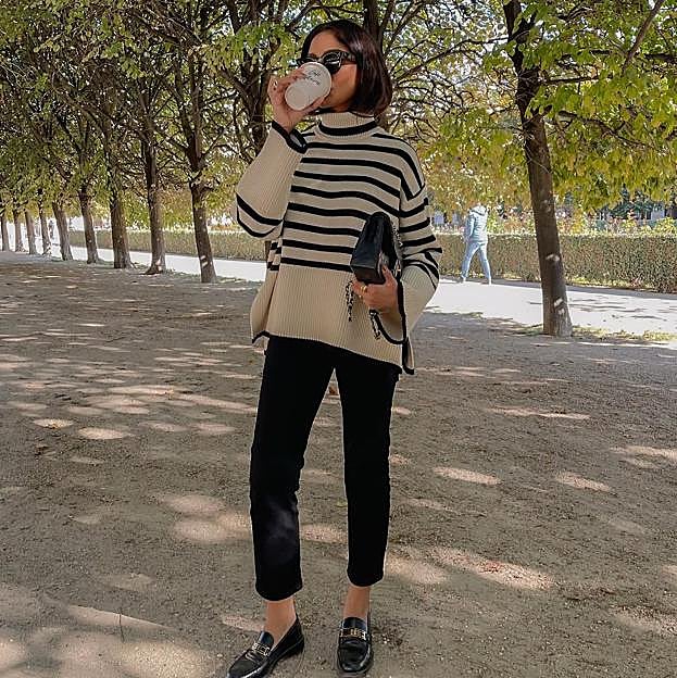 Los mocasines de hebilla dorada están de moda: son cómodos, atemporales y muy ponibles