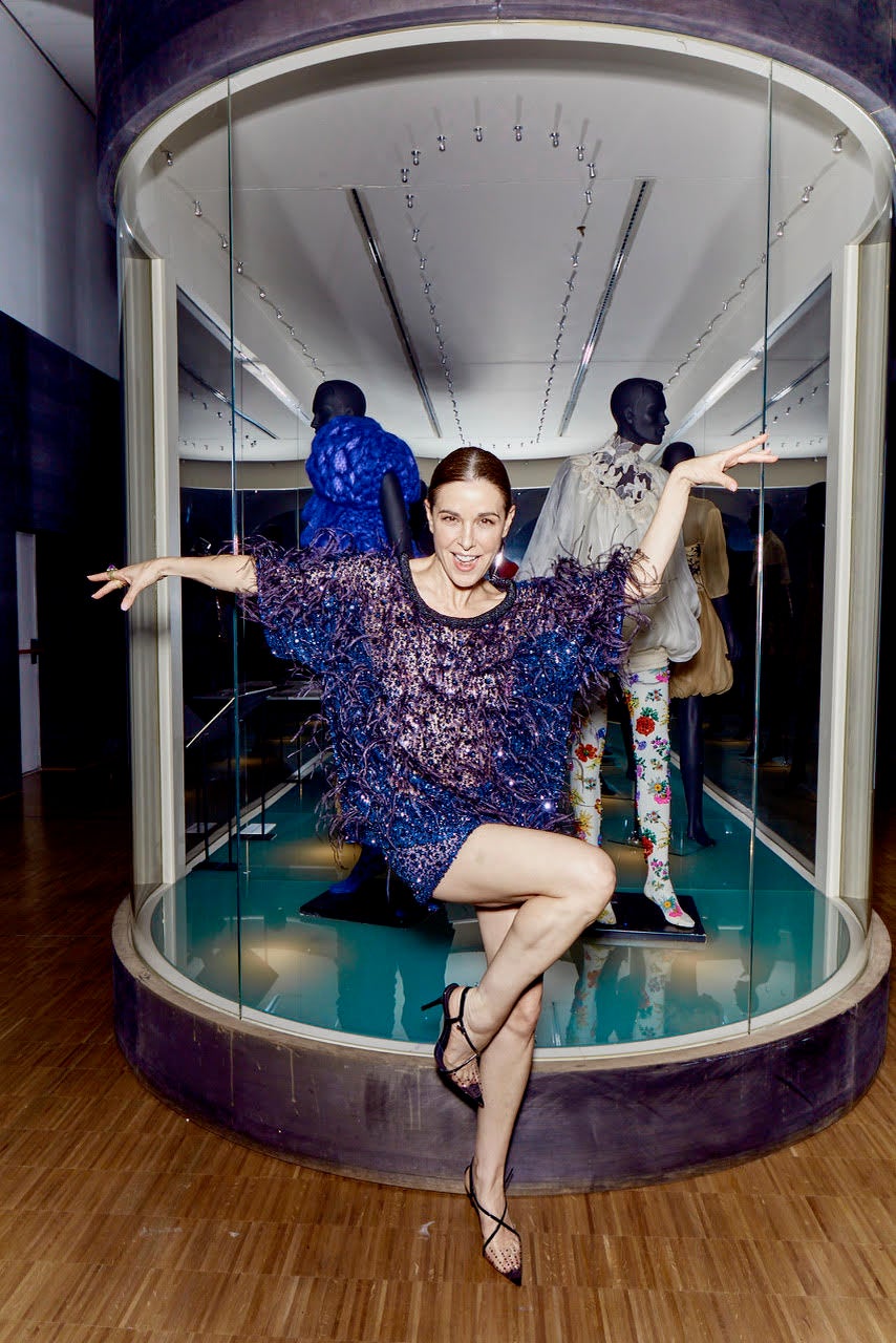 La presentadora posa en el Museo del Traje.