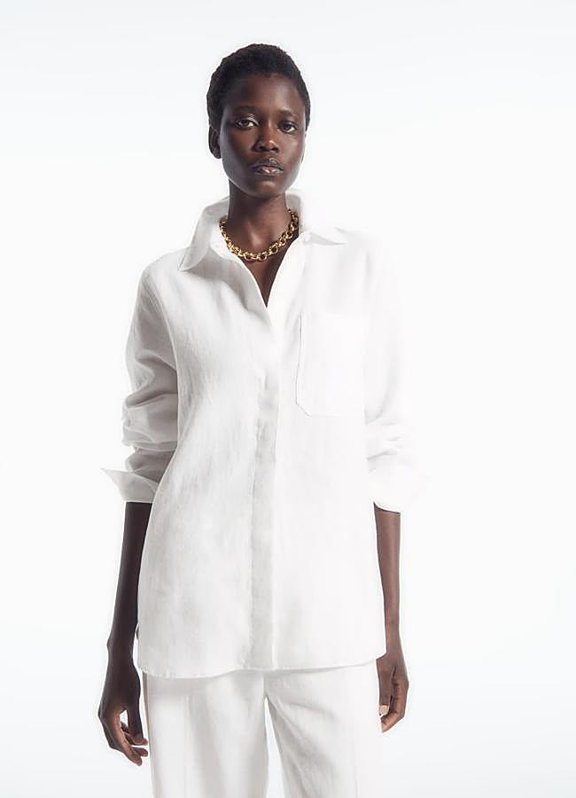 Imagen - Camisa oversize de lino de Cos, 70 euros.