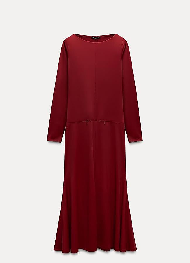 Imagen - Vestido midi en color rojo de Zara.