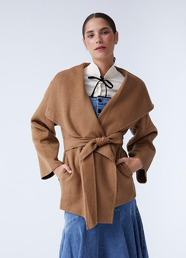 Imagen - Abrigo con lazada de Coosy.