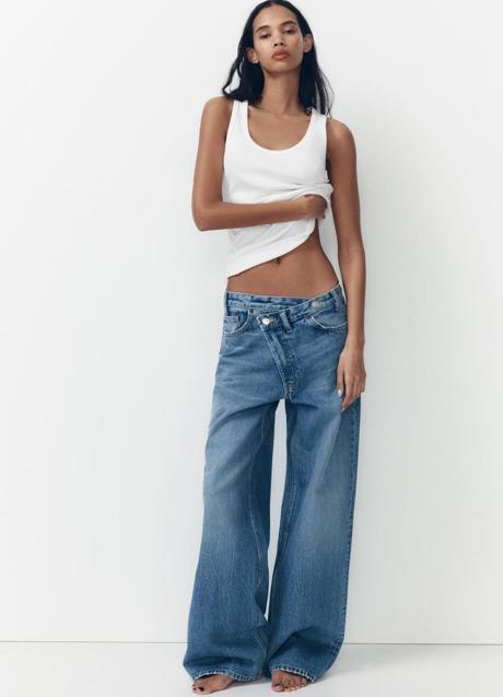 Imagen - Vaqueros asimétricos de Zara (35,99 euros)