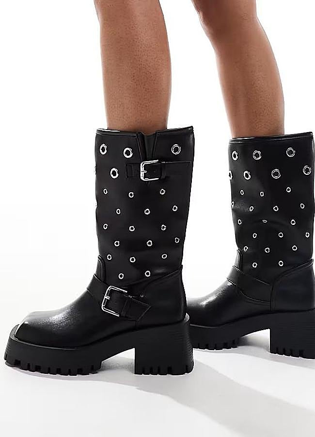 Imagen - Botas moteras planas con tachas