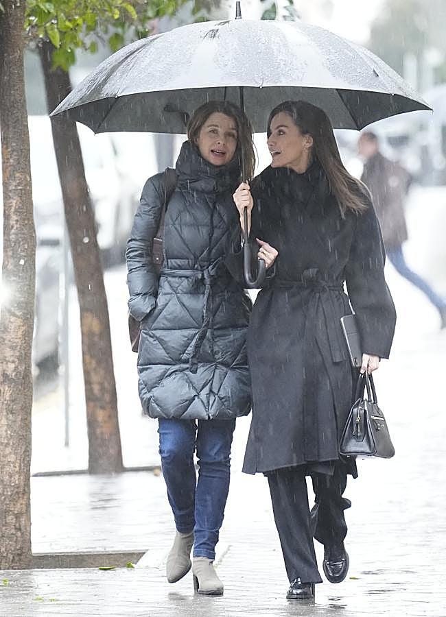 Imagen - María Dolores Ocaña y la reina Letizia. Foto: Limited Pictures.