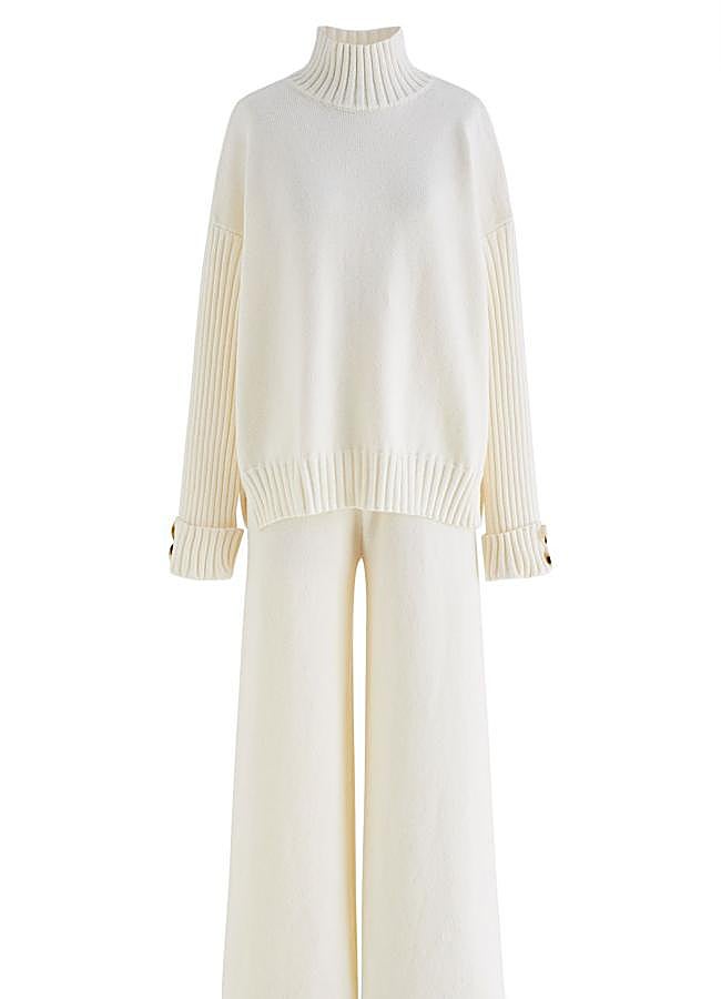 Imagen - Conjunto de punto beige con jersey oversize y pantalón recto de Chicwish, 65,90 euros..