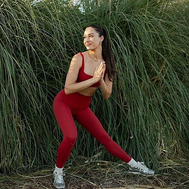 Flexiones, planchas y press: el mejor plan exprés para trabajar core y recuperar el vientre plano en 30 minutos