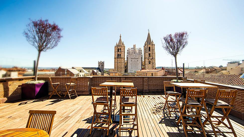 La terraza del Hotel Camarote, en León.