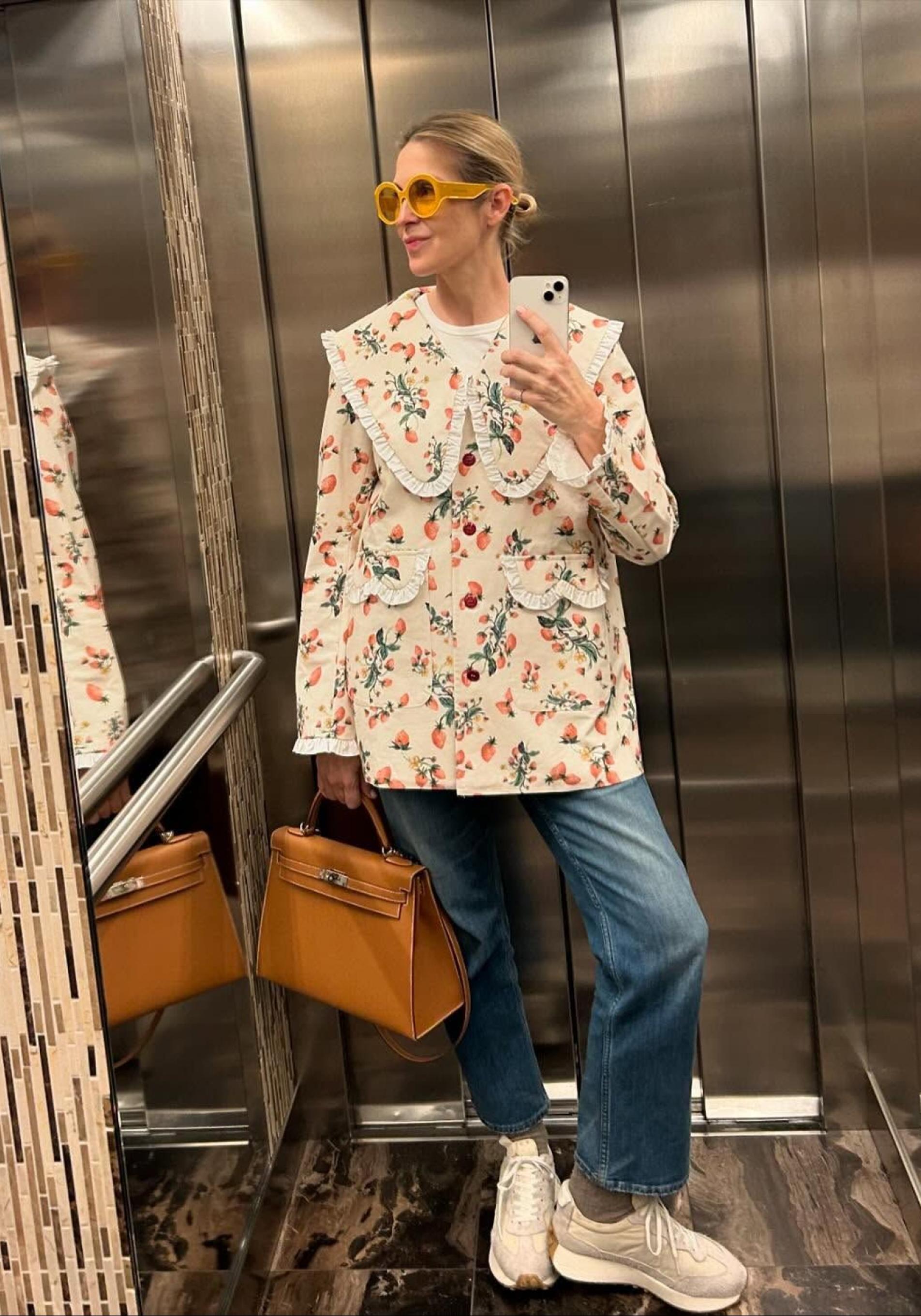 Kelly Rutherford a los 50 con chaqueta romántica rejuvenecedora