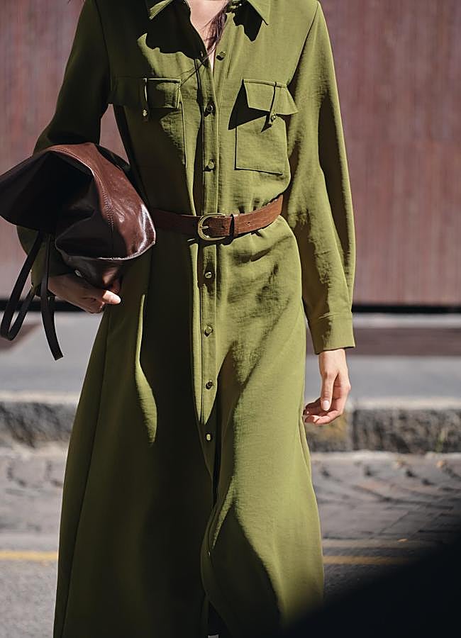 Imagen - Vestido camisero fluido verde oliva