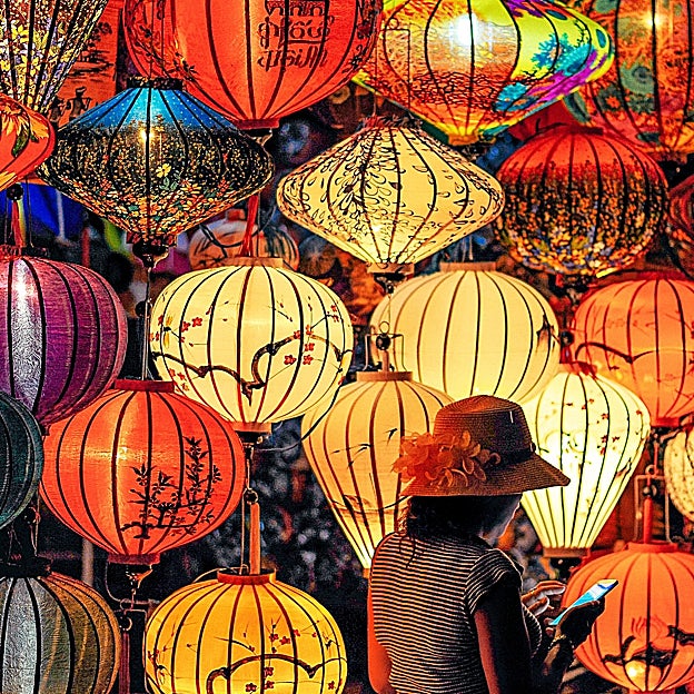 El Festival de los Farolillos pone fin a las celebraciones del Año Nuevo Chino. / 