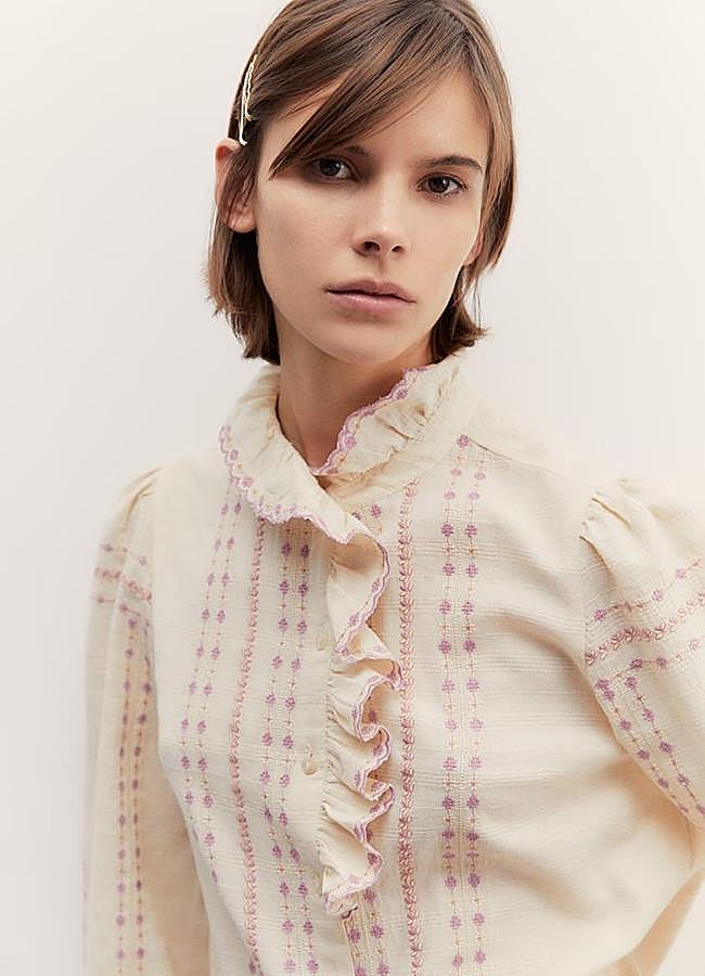 Imagen - Camisa romántica con bordado rosa pastel