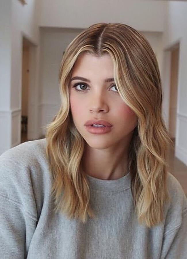 Imagen - Sofia Richie con mechas micro lights/@sofiagraingrichie