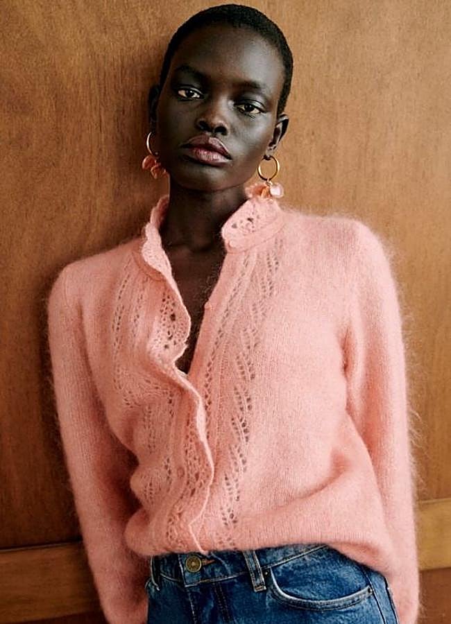 Imagen - Rebeca de punto mohair con puntillas en rosa claro