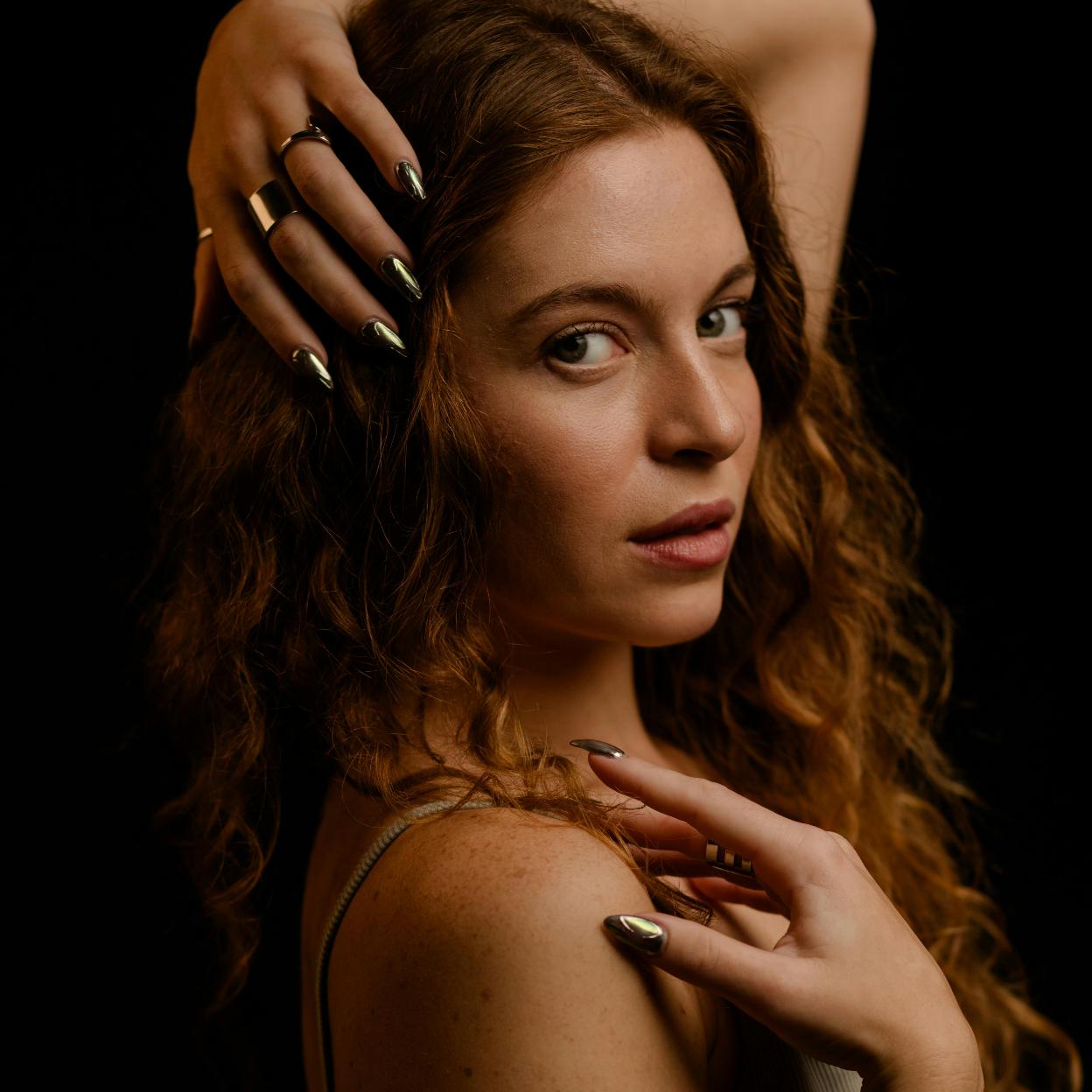 El problema de las teorías conspirativas, es que te atrapen en una telaraña de la que es difícil salir. 