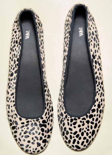 Imagen - Bailarinas estampadas de Zara (39,95 euros)