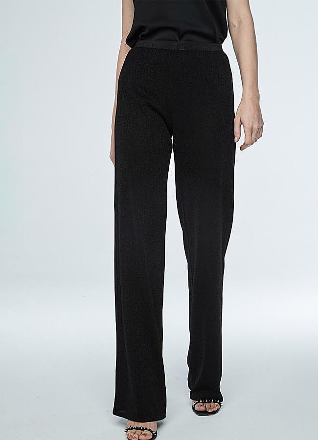 Imagen - Pantalón negro de & Me Unlimited, 29,99 euros.