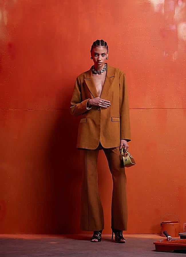 Imagen - Conjunto de ante estilo traje