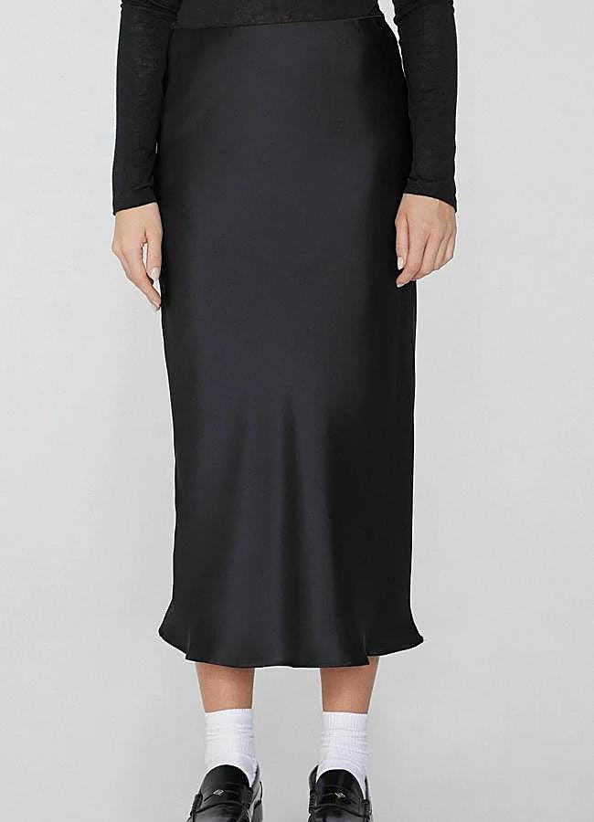 Imagen - Falda negra de satén de Tezenis, 25,49 euros.