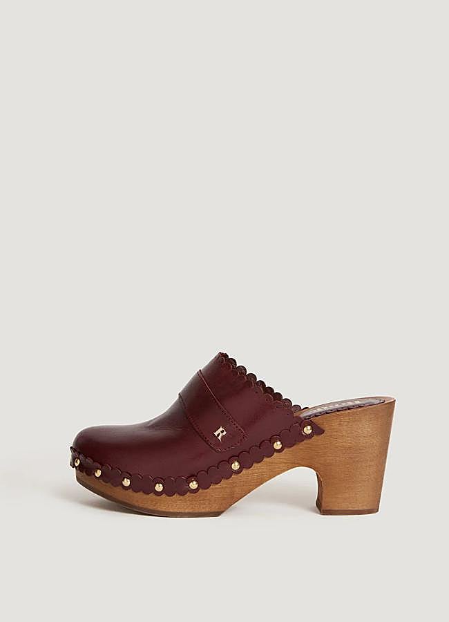 Imagen - Zuecos de piel festoneados con tacón de madera