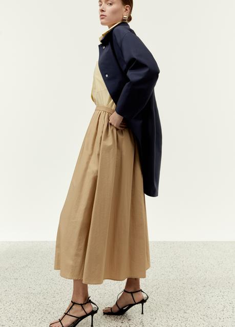 Imagen - Falda con vuelo de Sfera (35,99 euros)