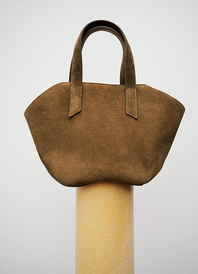 Imagen - Bolsos pequeños paa elevar el look (ZARA)