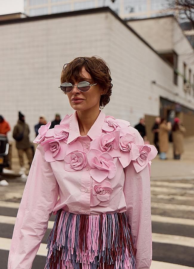 Imagen - Una mujer con un tono castaño avellana. 
