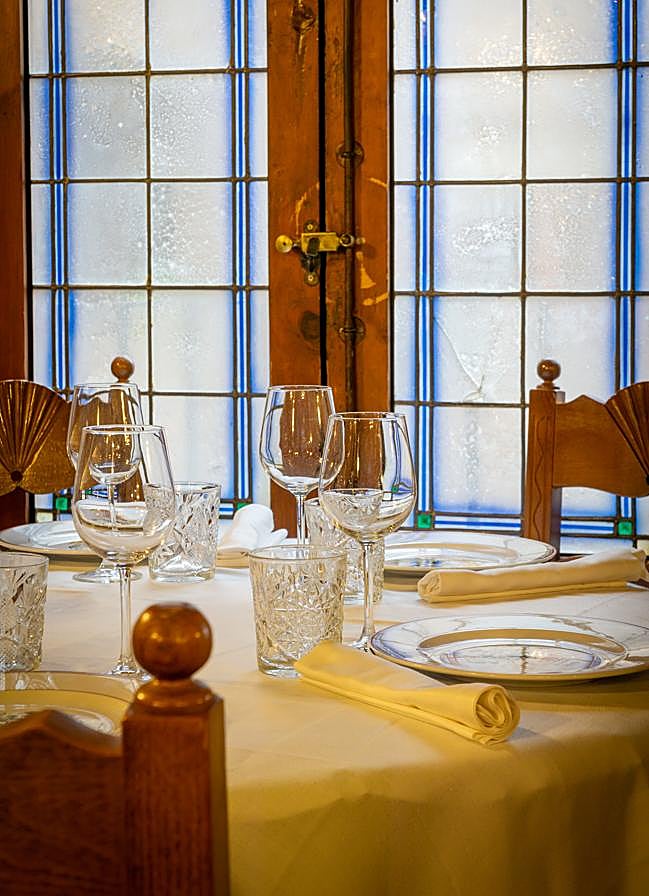 Imagen - Uno de los trece comedores de Casa Duque, un restaurante situado a unos pasos del Acueducto de Segovia. / DR