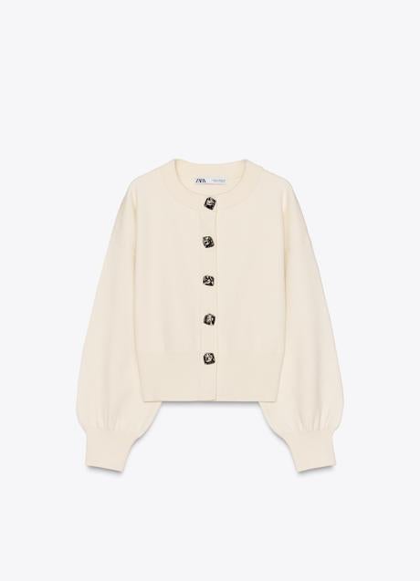 Imagen - Chaqueta blanca de Zara (29,99 euros)