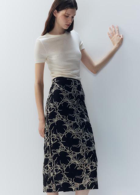 Imagen - Falda midi de H&M (44,99 euros)