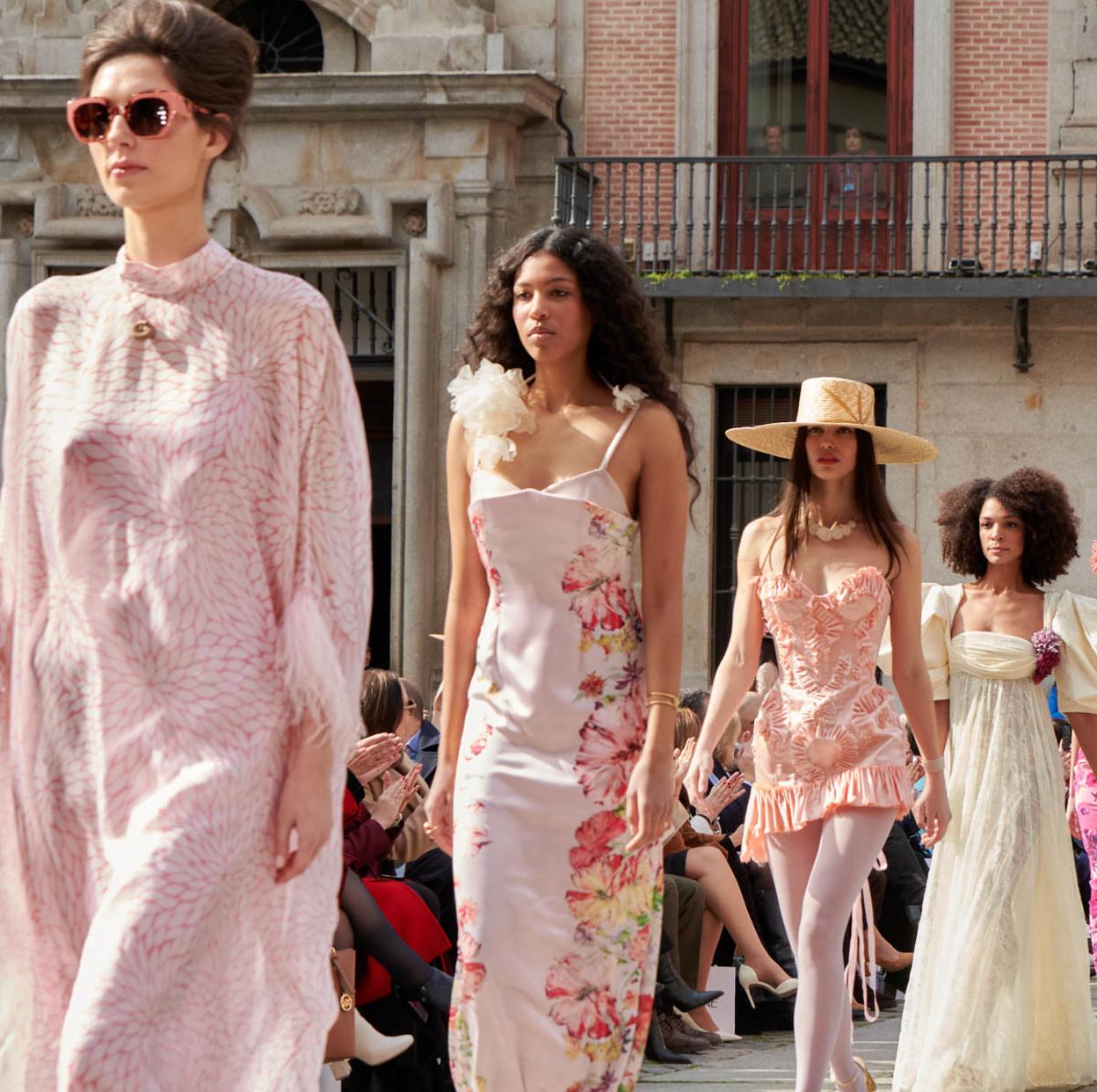 Todos los looks del desfile inaugural de Madrid es Moda febrero de 2025