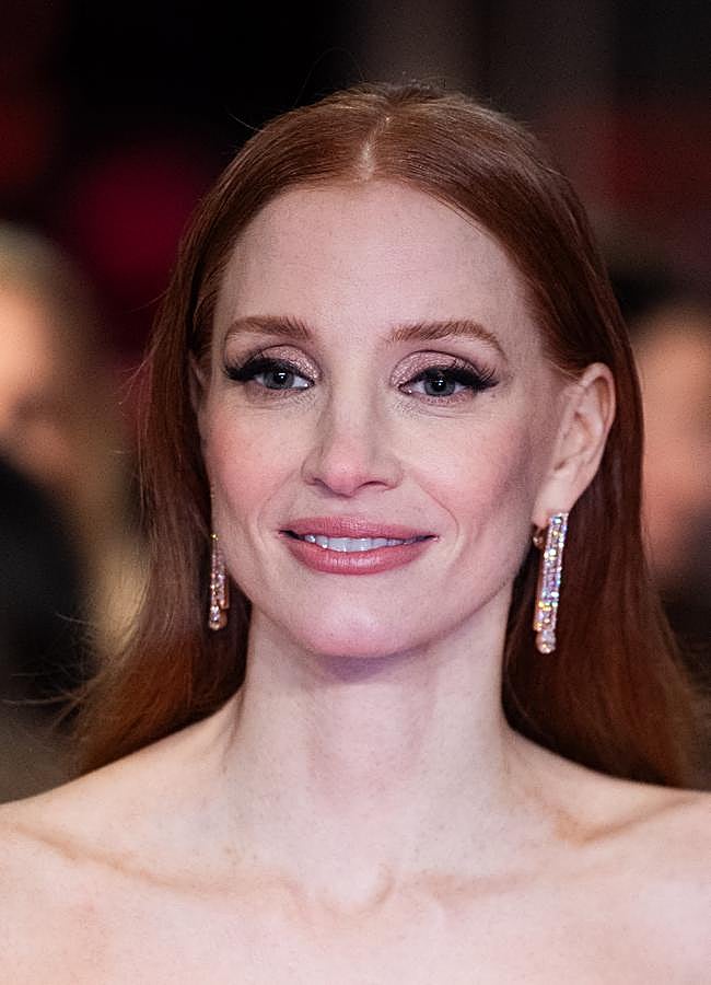 Imagen - Jessica Chastain con maquillaje de ojos en tonos rosados con glitter en Berlín. Foto: Gtres.