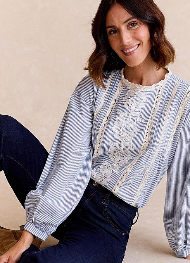 Imagen - Camisa de rayas romántica con bordados