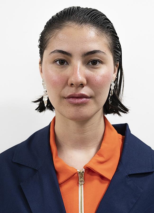 Imagen - Daniel Chong acompañó sus looks con un maquillaje efecto mojado. Foto: Kristen Wicce.