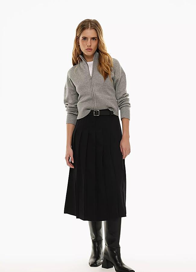 Imagen - Falda negra de tablas de Lefties, 17,99 euros.