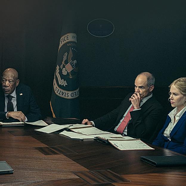 Morgan Freeman, Michael Kelly y Nicole Kidman en una imagen de Operaciones Especiales: Lioness.