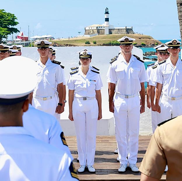 La princesa, junto a sus compañeros. 
