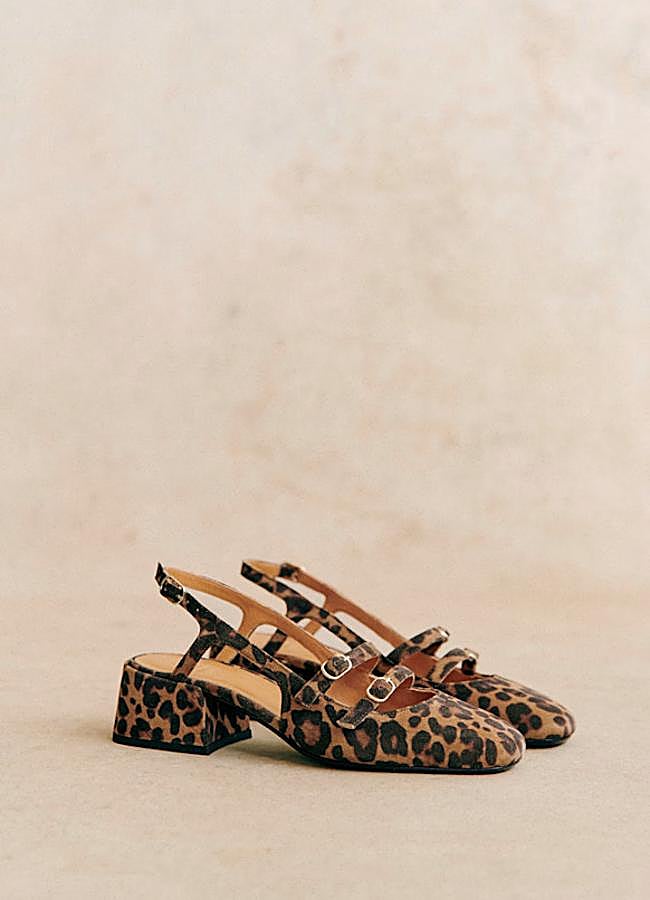 Imagen - Zapatos con tacón y estampado de leopardo de Sézane (165 euros).