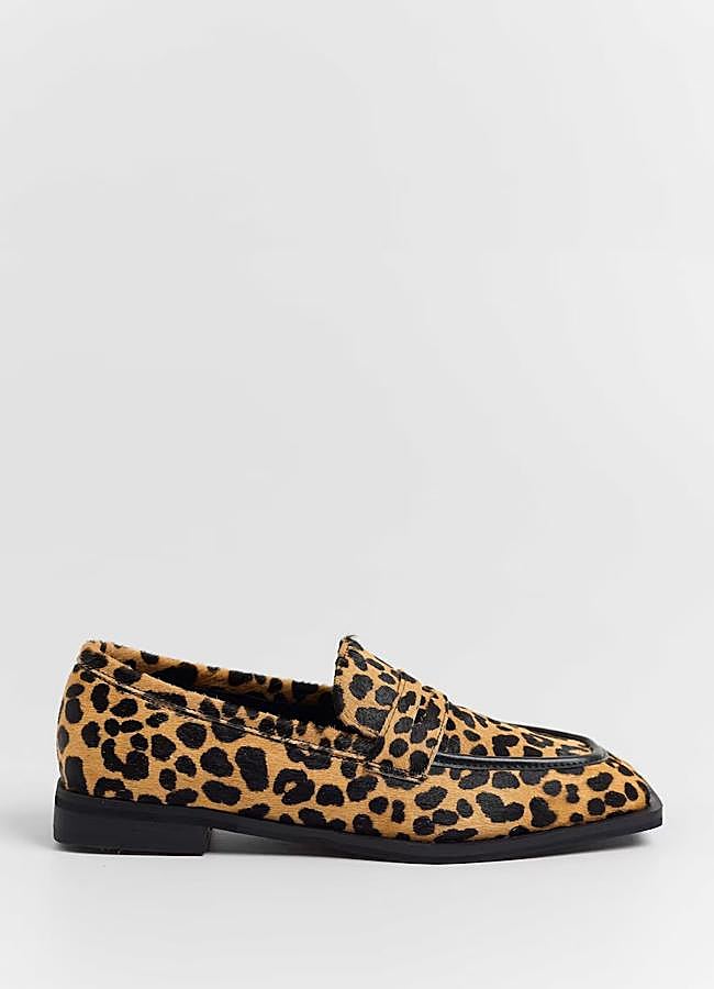 Imagen - Mocasín de piel de leopardo de MIM, 85 euros.