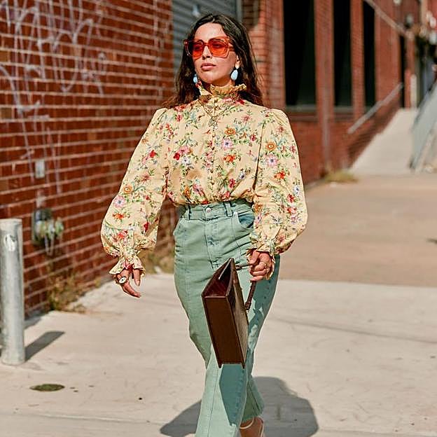 Estas camisas primaverales son lo más favorecedor si quieres verte guapa esta temporada