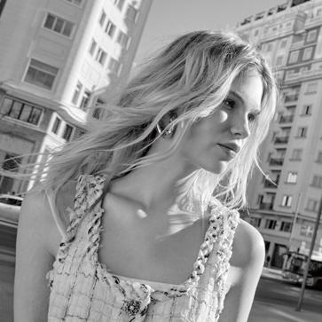 Imagen secundaria 1 - Looks de lujo para primavera: de los colores tendencia a los conjuntos más favorecedores